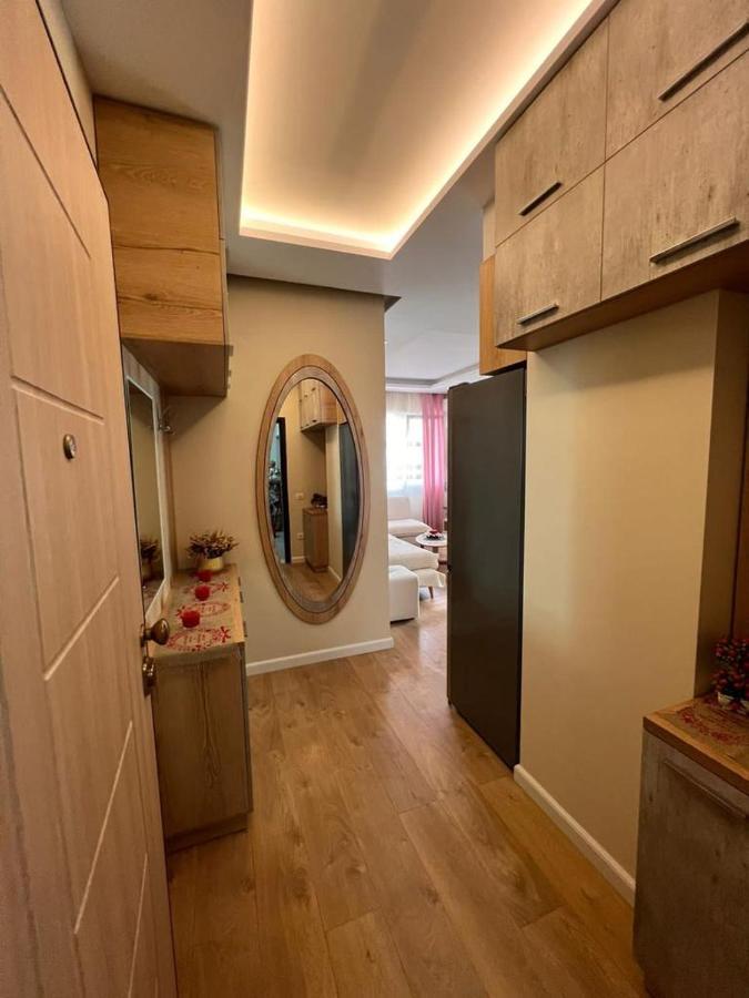 Soleil Apartment With Sunbed & Umbrella Vlorë Екстериор снимка